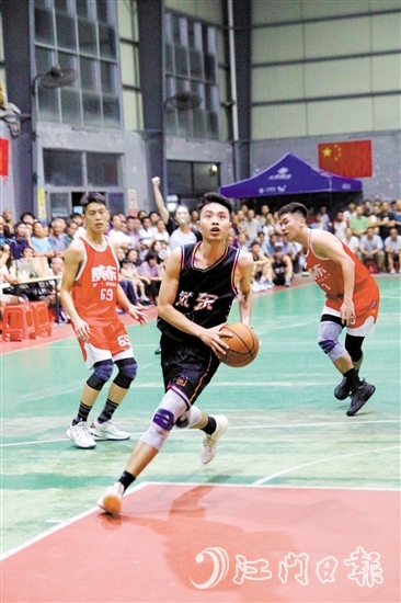 禮樂LBA上，球員們展現(xiàn)風采。