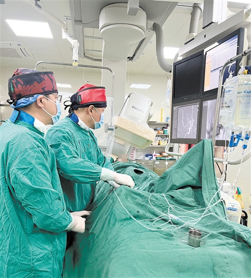 時間就是生命，開通卒中綠色通道快速救治腦卒中患者。