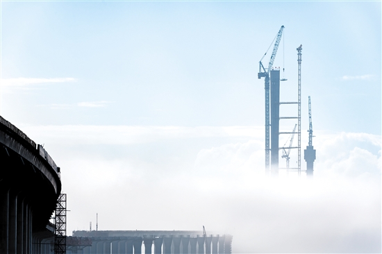 “騰云駕霧”的主塔。