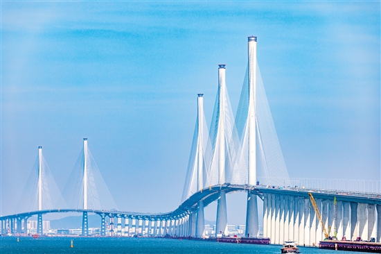 5座主塔猶如“定海神針”。