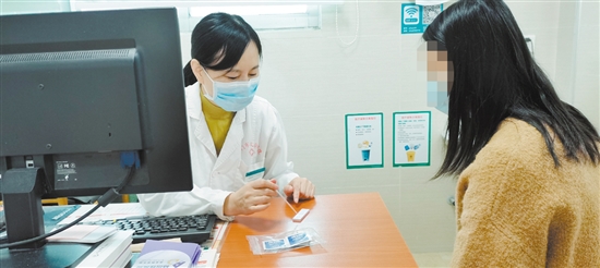 發(fā)生高危性行為后，應及時到醫(yī)院咨詢和檢測。