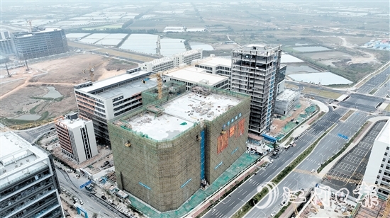 江海區(qū)項(xiàng)目動(dòng)工現(xiàn)場(chǎng)。李萬(wàn)兵