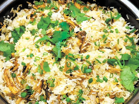 臺(tái)山黃鱔飯口感松軟，味道鮮美。