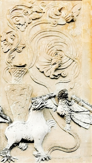 白沙鎮(zhèn)龍安村水泥雕是臺(tái)山華僑建筑的一大特色。