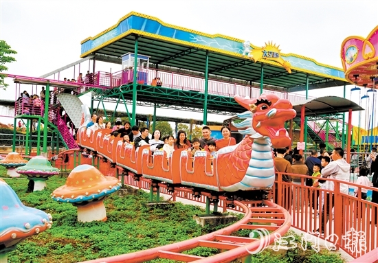 春節(jié)假期，江海多個(gè)景區(qū)持續(xù)“上新”，成為市民游客出行的首選之地。劉瓊