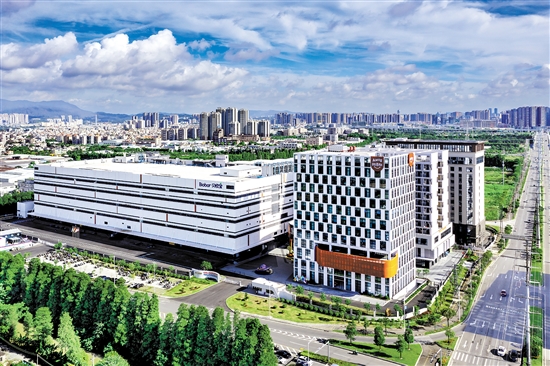 金多多食品集團建成了全市首家“諾貝爾獎專家工作站”。