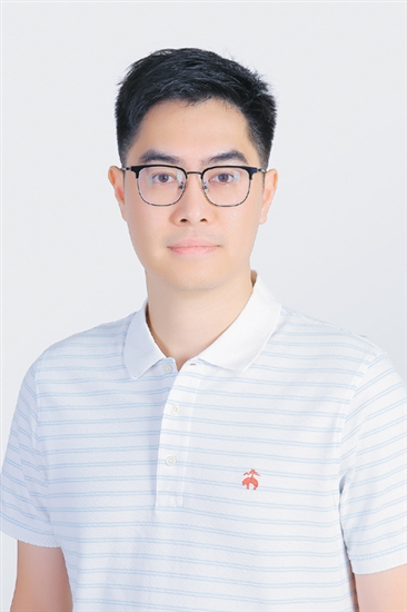 龍溪湖講堂學(xué)員、廣東華藝衛(wèi)浴實業(yè)有限公司總裁馮育羨