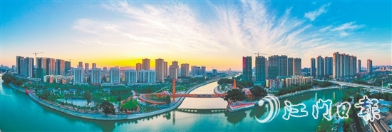 江海街道正全力構(gòu)建“總部商貿(mào)、城市中心”經(jīng)濟(jì)發(fā)展格局。圖為下沙公園。付師華