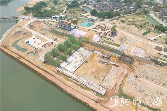 東成水閘重建工程施工現(xiàn)場。