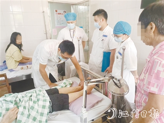 水步鎮(zhèn)衛(wèi)生院全力提升醫(yī)療服務(wù)水平，讓群眾在家門口就能享受三甲醫(yī)院專家的診療服務(wù)。