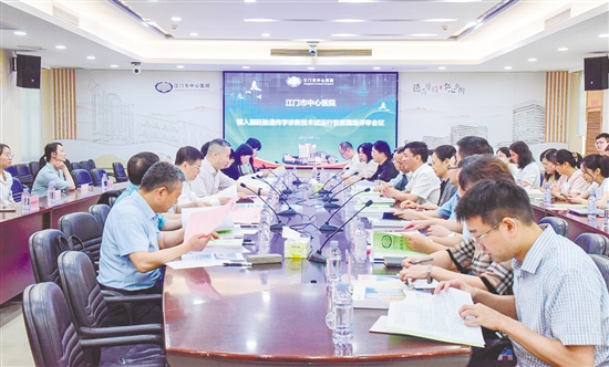 國(guó)家輔助生殖技術(shù)評(píng)審專家對(duì)江門市中心醫(yī)院PGD技術(shù)進(jìn)行了嚴(yán)格的現(xiàn)場(chǎng)評(píng)審。