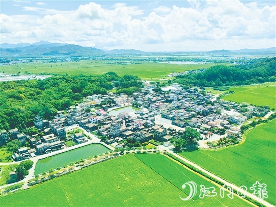 斗山鎮(zhèn)橫江村聚焦和美鄉(xiāng)村建設(shè)，以“宜居宜業(yè)宜游”為著力點推動鄉(xiāng)村振興，在產(chǎn)業(yè)、生態(tài)、民生等領(lǐng)域持續(xù)發(fā)力。