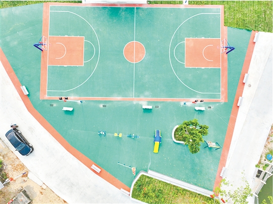 昆中村村容村貌煥然一新，基礎設施越來越完善。