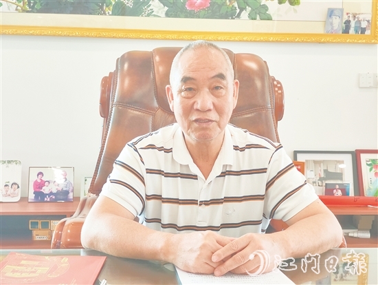 勞壽榮在企業(yè)的連鎖經(jīng)營、平臺(tái)化轉(zhuǎn)型、大健康服務(wù)等領(lǐng)域開辟出創(chuàng)新之路。