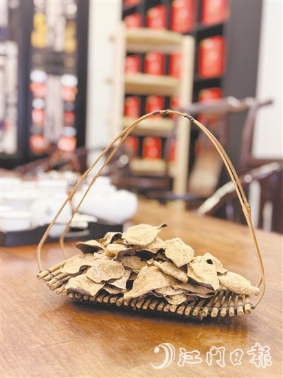 新會(huì)陳皮藥食同源，擁有獨(dú)特的芳香，是廣東人烹飪佳肴的不二之選。