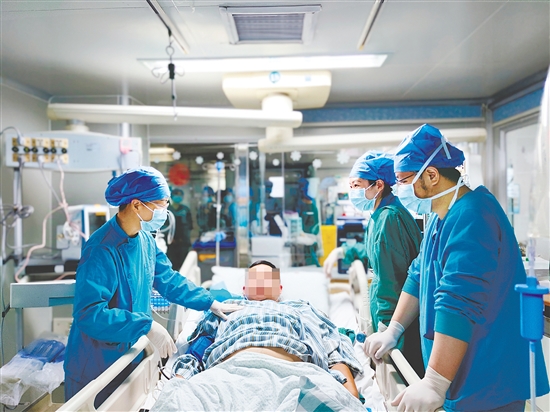 釣魚愛好者陷入多器官衰竭，被緊急送入ICU搶救。