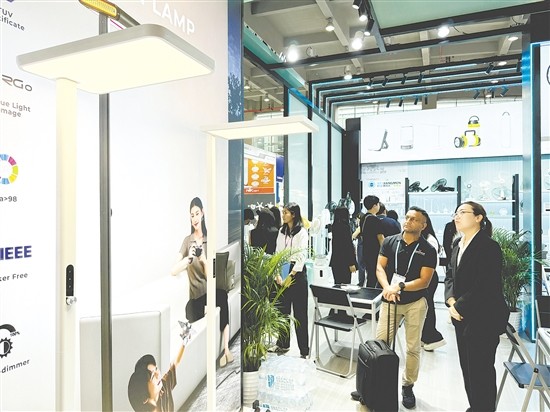 健康光產品受到青睞。