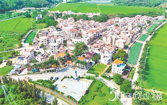 赤溪鎮(zhèn)護嶺村以“百千萬工程”為抓手，多點發(fā)力推進鄉(xiāng)村組織振興、產業(yè)興旺、文旅璀璨、生態(tài)宜居、和諧善治，繪就鄉(xiāng)村振興立體畫卷。