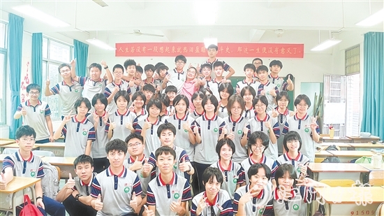 為期三天的中考圓滿落幕，臺山1.7萬余名初二、初三學(xué)子順利完成人生重要一考。