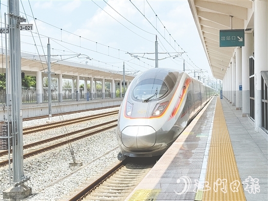 7月1日起，從香港西九龍站坐高鐵可直達(dá)恩平站。