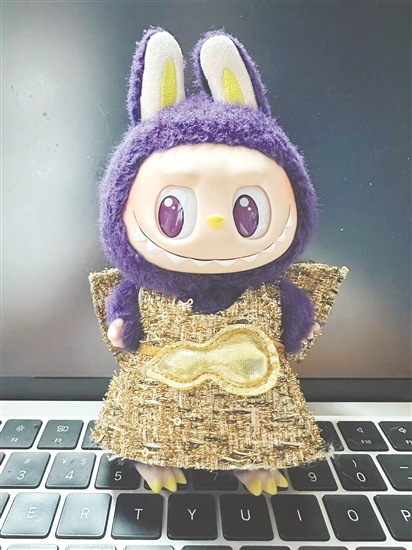 丑萌的LABUBU。