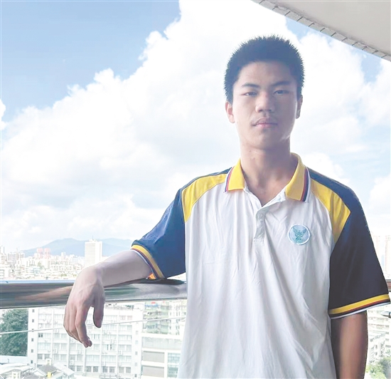 海軍大連艦艇學(xué)院王鐿