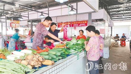 干凈有序的疏導(dǎo)點(diǎn)，得到市民的普遍認(rèn)可。