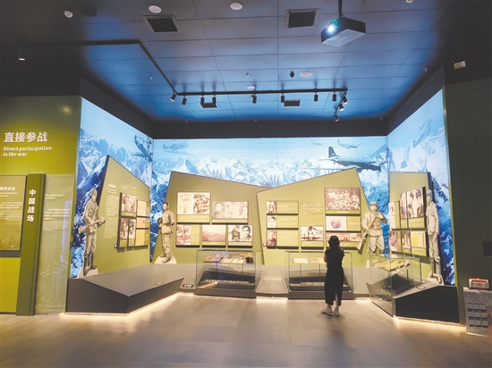 中國(guó)僑都華僑華人博物館展示了僑胞投身反法西斯戰(zhàn)爭(zhēng)的英勇事跡。鄧國(guó)一