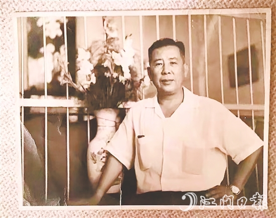 梅文鼎生活照，攝于20世紀(jì)60年代的香港。