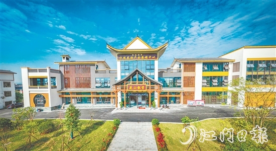 新會、寧明建好農(nóng)特產(chǎn)品展銷中心，拓寬群眾增收渠道。