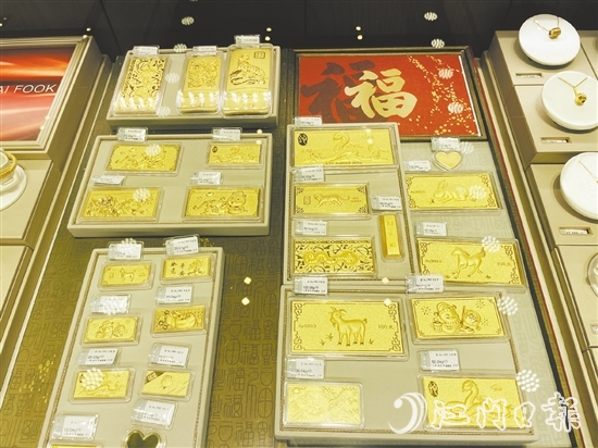 近期多家金飾品牌價(jià)格以上漲為主，部分品牌漲至年內(nèi)最高。
