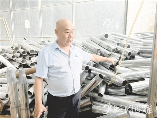 面對困境，郭繼南沒有放棄，而是不斷尋求出路。