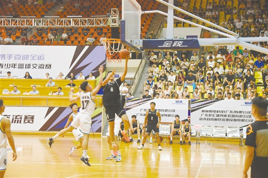 恩平籃協(xié)積極主辦、承辦和協(xié)辦各類籃球賽事，展示了恩平良好的籃球氛圍和辦賽能力。