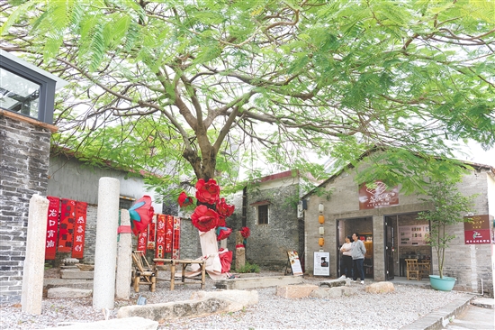 霄南村的“一屋一品”文旅業(yè)態(tài)。