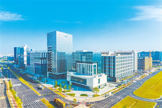 江門市安全應(yīng)急智能機(jī)器人產(chǎn)業(yè)園將成為推動(dòng)江海區(qū)安全應(yīng)急產(chǎn)業(yè)高質(zhì)量發(fā)展的“智造新引擎”。彭偉宗