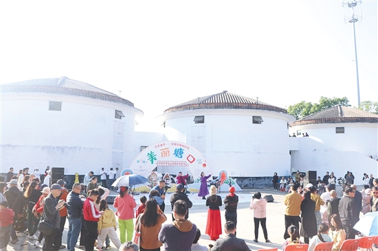 1月2日，塘口鎮(zhèn)舉辦新大眾文藝賦能鄉(xiāng)村系列活動(dòng)。