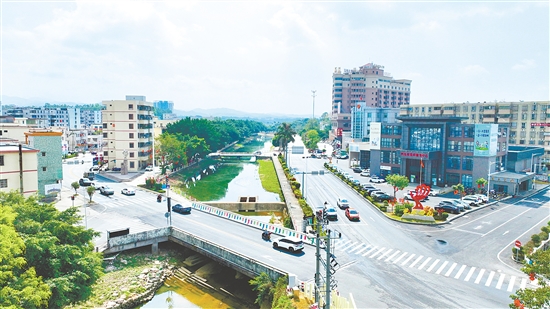 四九鎮(zhèn)推進(jìn)美麗圩鎮(zhèn)“七個(gè)一”項(xiàng)目走深走實(shí)，城鄉(xiāng)面貌煥然一新。