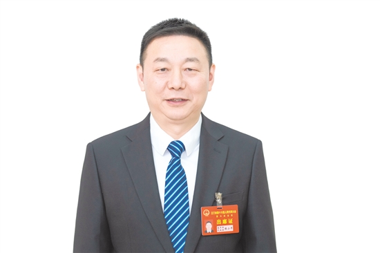 恩平市代理市長(zhǎng)陳小平