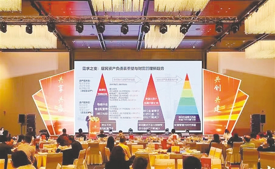 江門市證券業(yè)及上市公司協(xié)會(huì)將持續(xù)強(qiáng)化橋梁紐帶作用，助力更多江門優(yōu)質(zhì)企業(yè)實(shí)現(xiàn)發(fā)展。