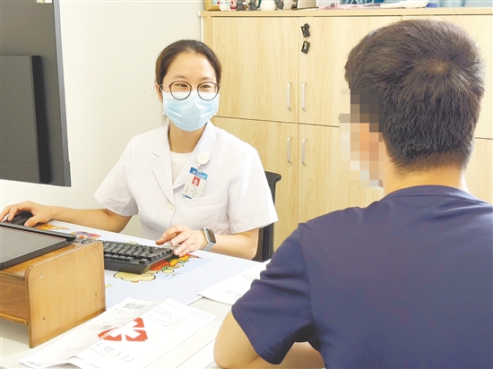 雙相情感障礙患者的康復，離不開規(guī)范醫(yī)療和家庭支持。