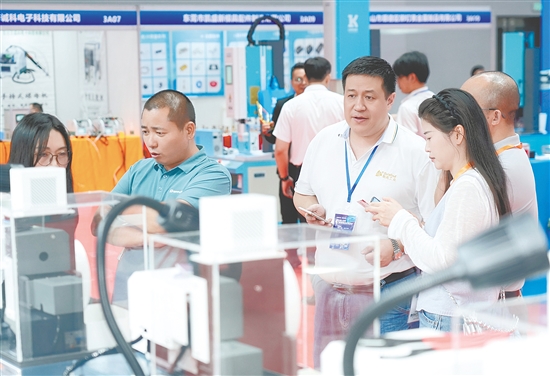 近200家先進裝備企業(yè)、數(shù)字化服務(wù)商及科研機構(gòu)集中亮相江門制博會。