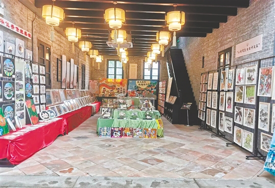 本次展覽展出睦洲學(xué)子的多件作品。