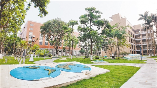 改造后的地理園成為學生課間好去處。