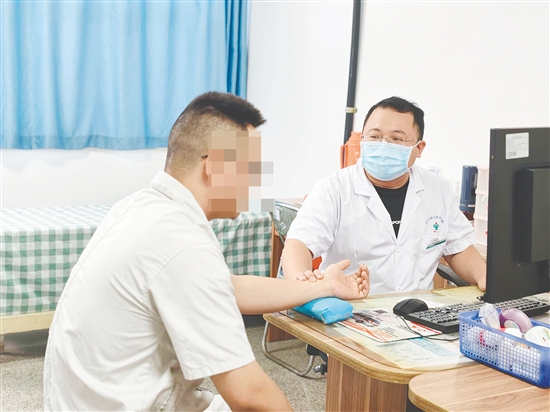不少患者主動走進戒煙門診尋求幫助。