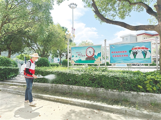 恩平市各鎮(zhèn)（街）集中開展環(huán)境衛(wèi)生整治、病媒生物防制、健康知識(shí)宣傳等行動(dòng)，筑牢公共衛(wèi)生安全防線。