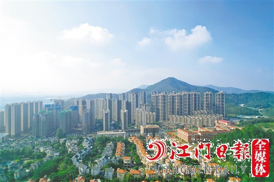 群華路板塊樓盤林立。