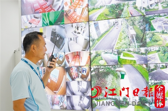 碧桂園·濱江天元小區(qū)的智能實時監(jiān)控系統(tǒng)大屏。