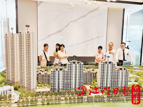 7月全市一手住宅成交2216套，環(huán)比、同比均有下跌。