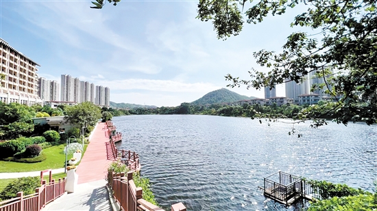 共和碧桂園·天麓湖項(xiàng)目環(huán)境優(yōu)美。