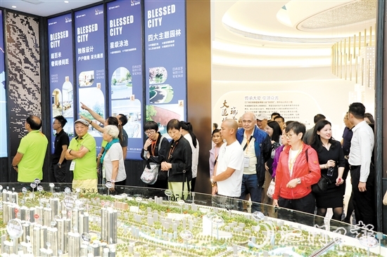 新政出臺后，不少樓盤迎來看房熱。